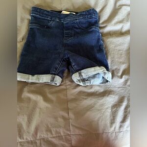 Girl’s Levi shorts